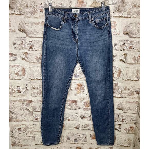 Pistola Moody Blue Wash Straight Leg 5 pocket Denim Jeans Women’s size 30 - Picture 1 of 6
